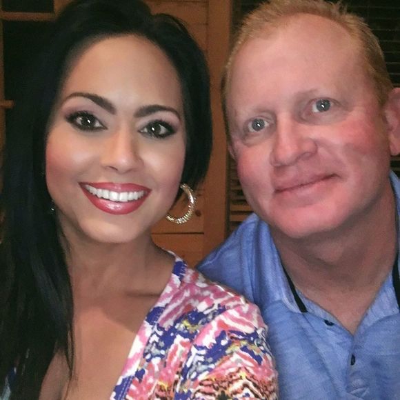 Meet your Posher, Christy - Picture 1 of 1